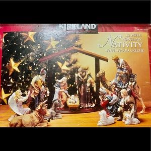 Kirkland signature Nativity 12 piece porcelain vintage